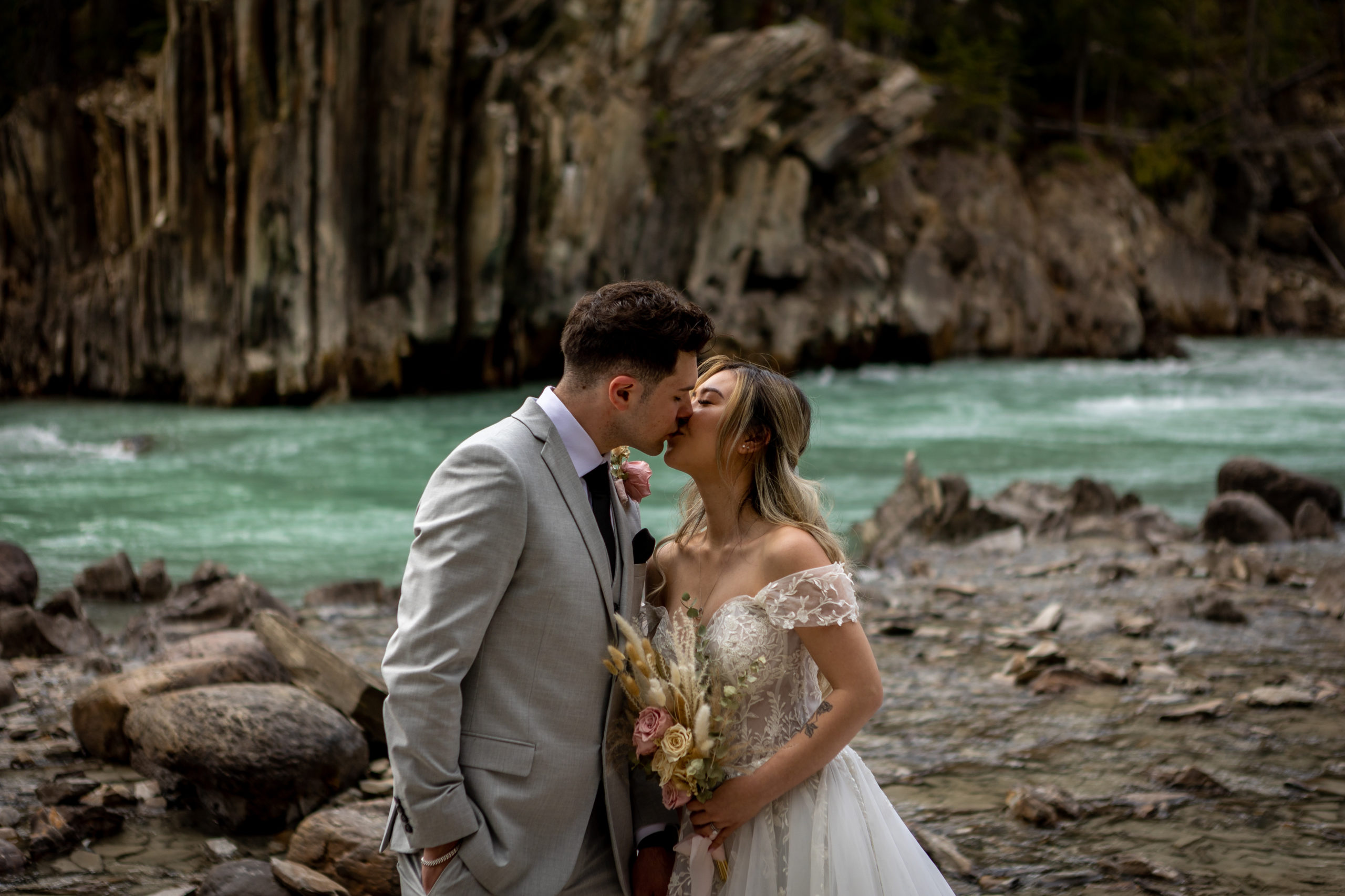 Intimate Romantic Mountain Elopement in the Springtime